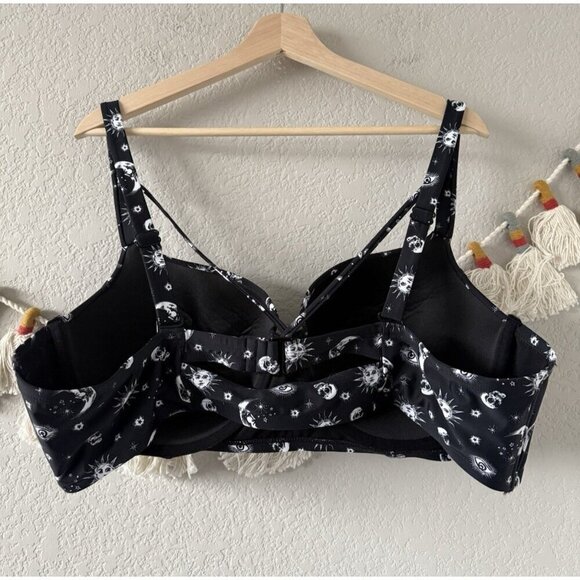 Hot Topic Celestial Crisscross Moon & Sun Black Underwire Swim Top Beach 4x - Picture 2 of 11